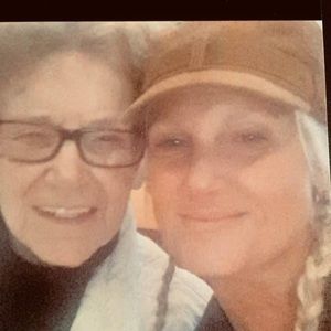 Meet your Posher, Hydee